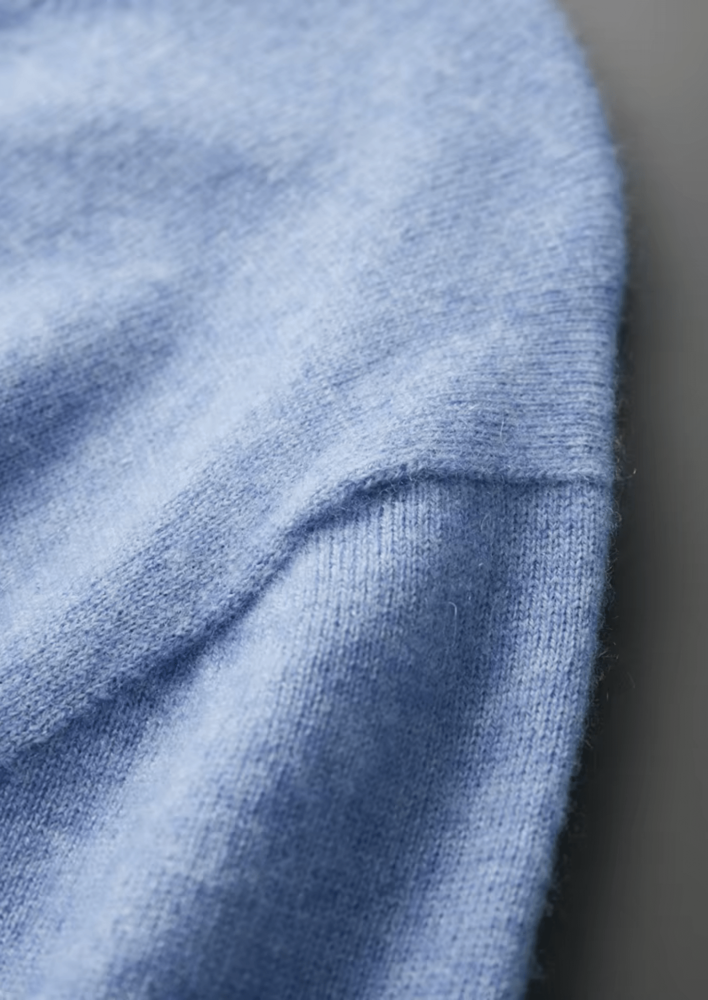 PREMIUM CASHMERE CLASSIC CREWNECK T - SHIRT - Derada