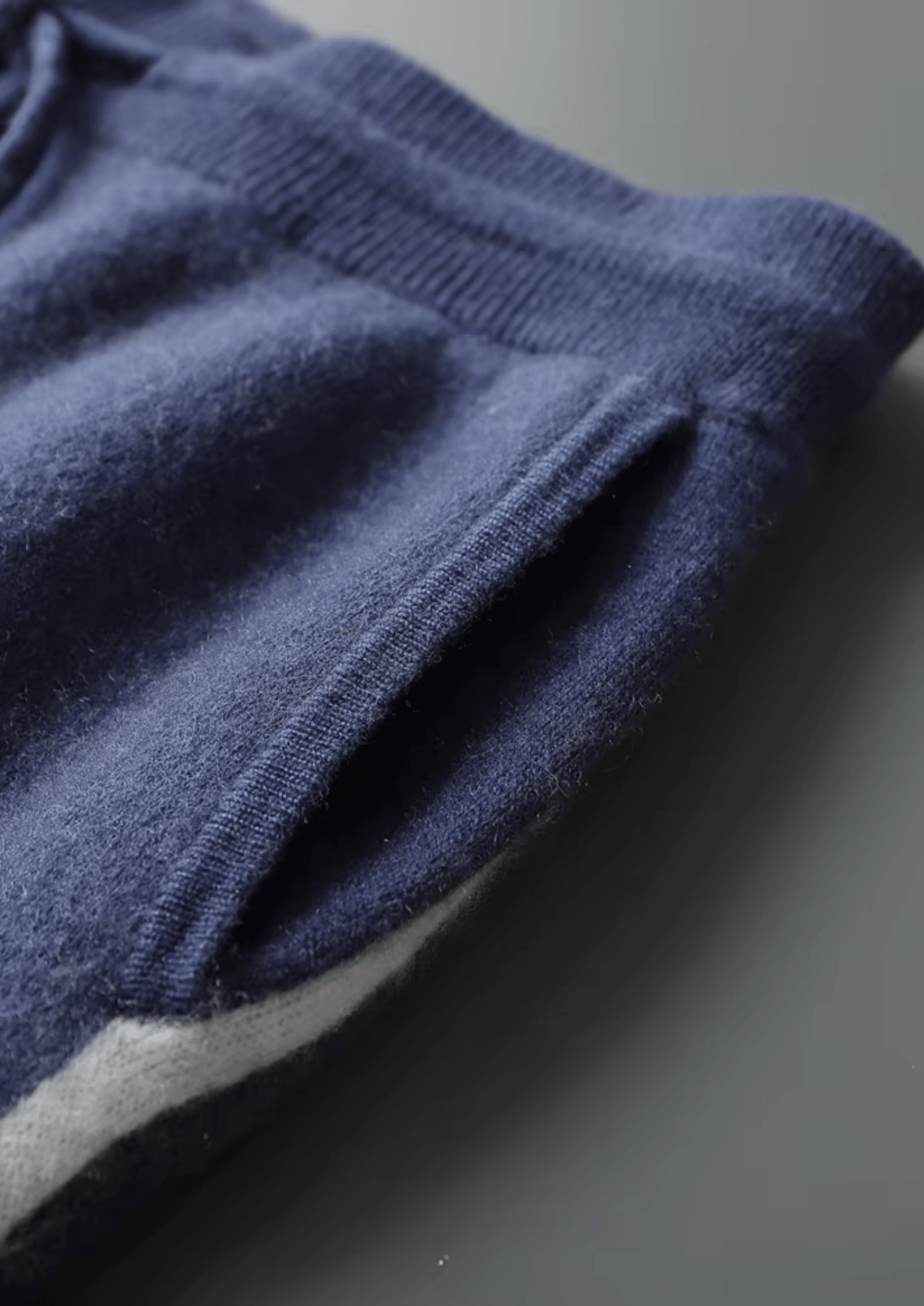 PREMIUM CASHMERE LEISURE SET - Derada