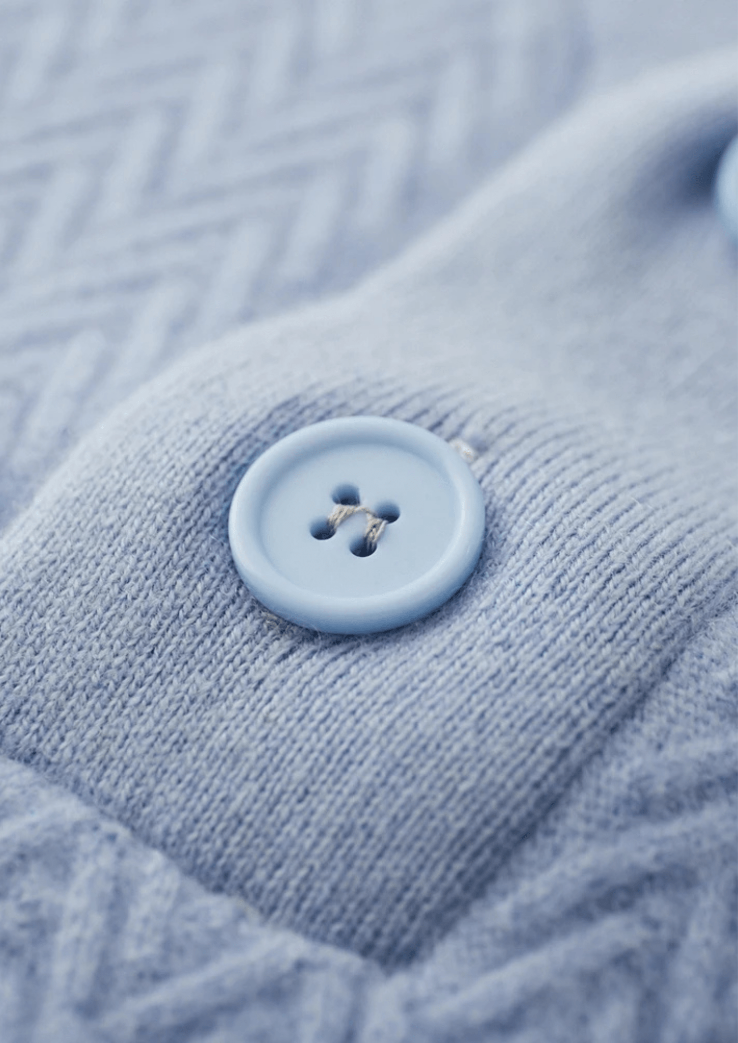 PREMIUM CASHMERE ZIGZAG BUTTON SWEATER - Derada