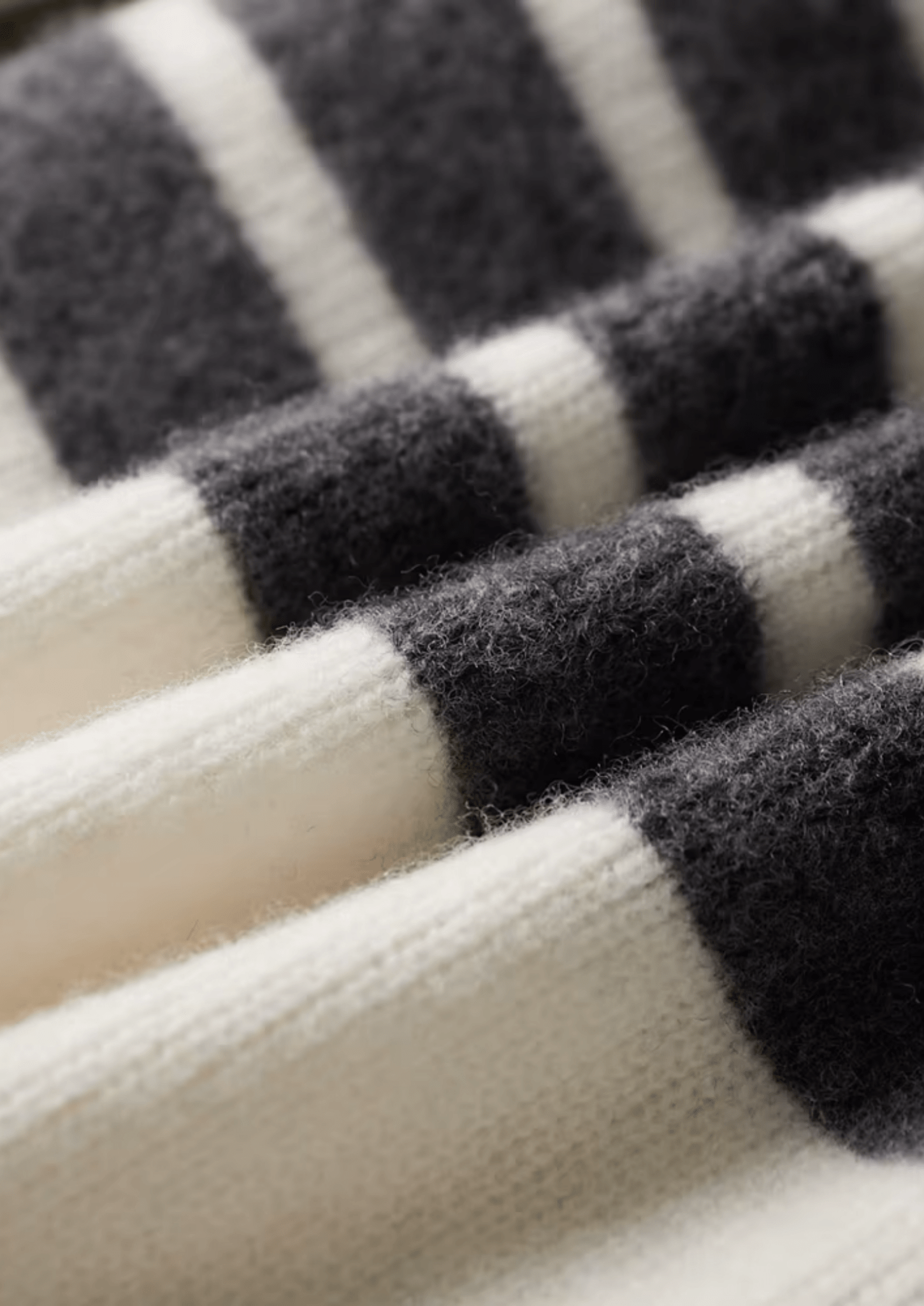 PURE EXTRA - FINE MERINO WOOL ALESSIO SET - Derada