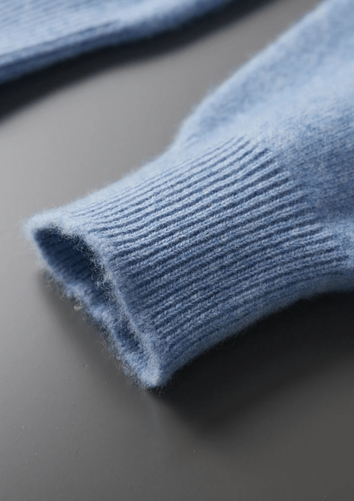 PURE EXTRA - FINE MERINO WOOL CLASSIC CREWNECK - Derada