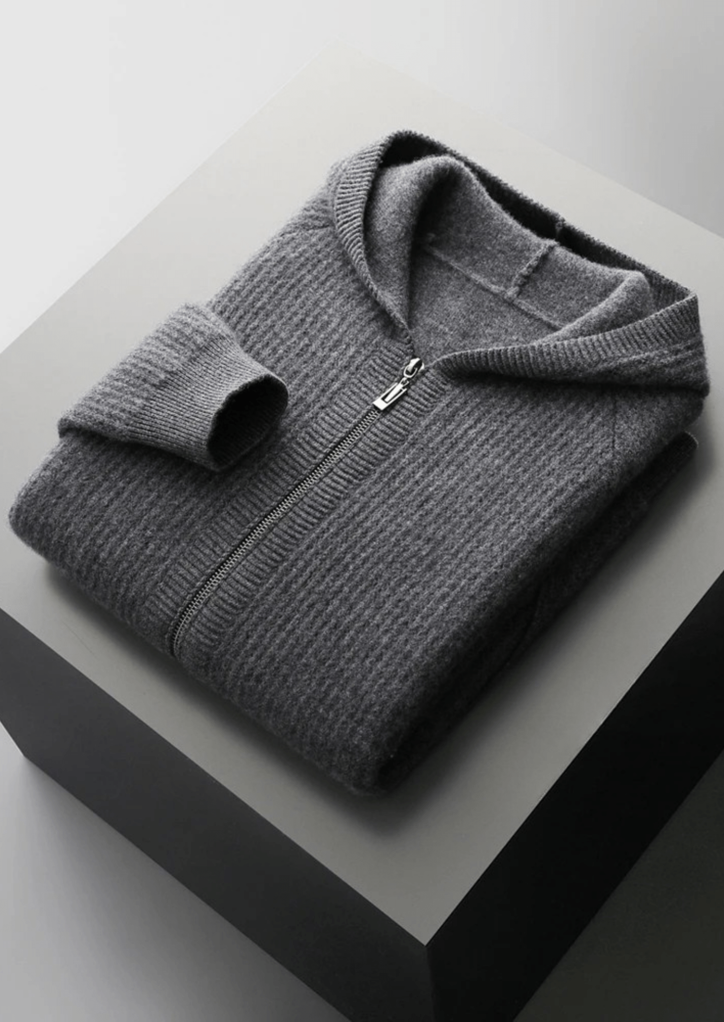 PURE EXTRA - FINE MERINO WOOL RIBBED ZIPPER HOODIE - Derada
