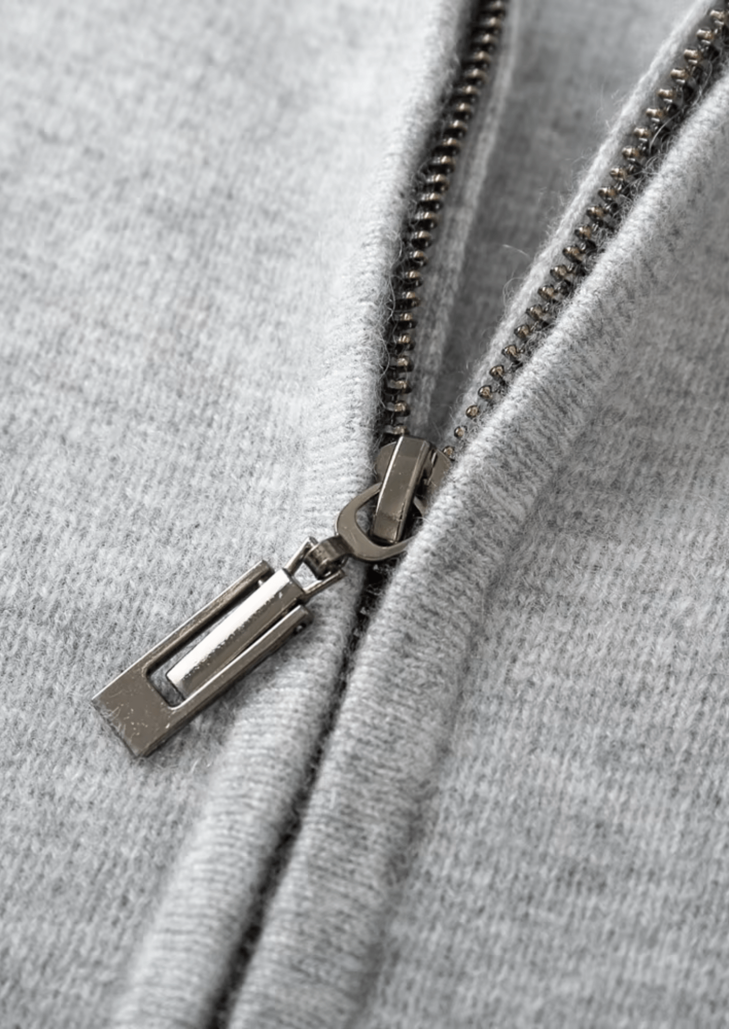 PURE EXTRA - FINE MERINO WOOL ZIPPER HOODIE - Derada