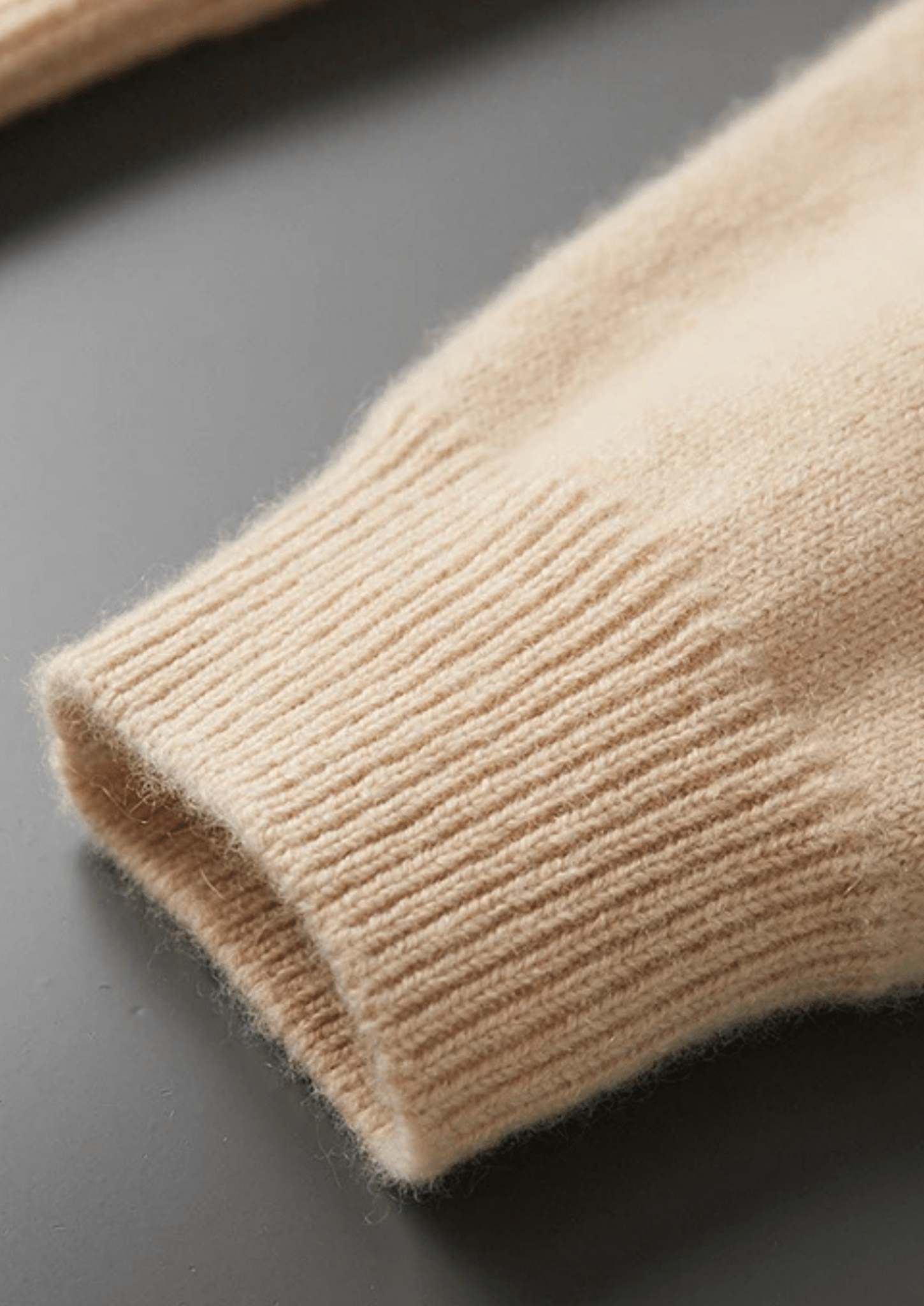 PREMIUM CASHMERE LEISURE HOODIE - Derada