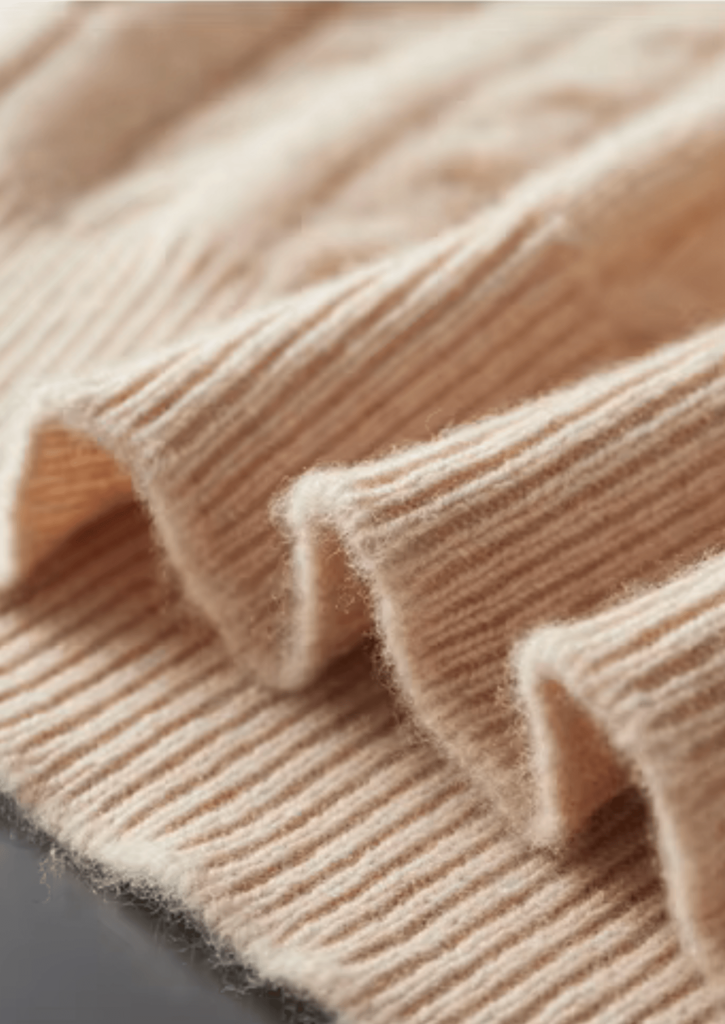 PURE EXTRA - FINE MERINO WOOL CABLE KNIT HENLEY SWEATER - Derada